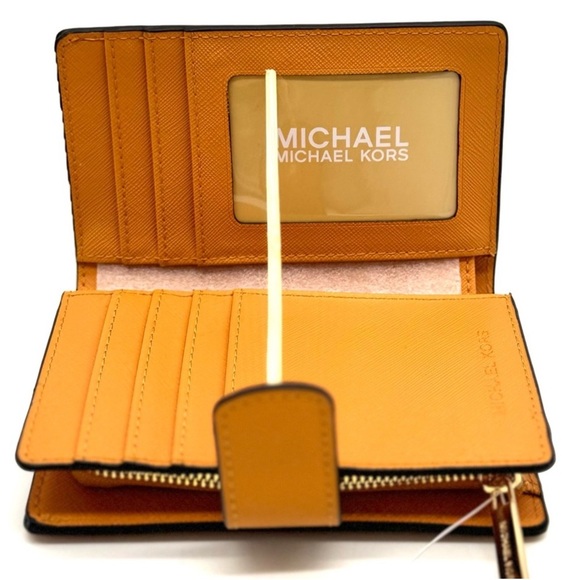 Michael Kors Medium Bifold Zip Chain Wallet Cider - Picture 8 of 9